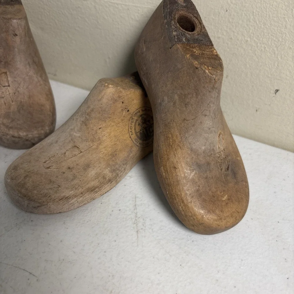 WOODEN SHOE FORMS Child's Size 4 1/2D Morton Last Co‎ Cincinnati 1954 2 Pair (4)